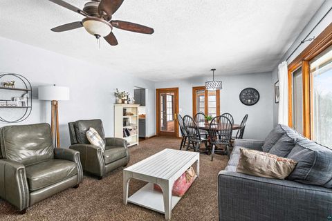 Tiny photo for 3325 Strand Rd, Duluth, MN 55804 (MLS # 6125336)