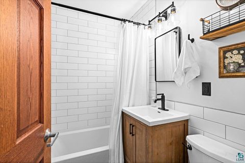 Tiny photo for 5122 Glenwood St, Duluth, MN 55804 (MLS # 6124108)