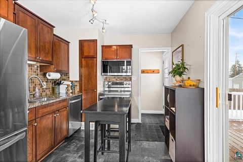 Tiny photo for 5122 Glenwood St, Duluth, MN 55804 (MLS # 6124108)