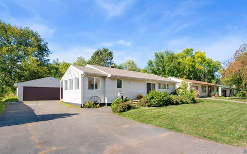 Photo of 607 24th St, Cloquet, MN 55720 (MLS # 6128166)