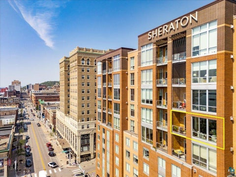 Photo of 311 E Superior St #803, Duluth, MN 55802 (MLS # 6126547)