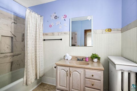 Tiny photo for 2327 E 4th St, Duluth, MN 55812 (MLS # 6127900)