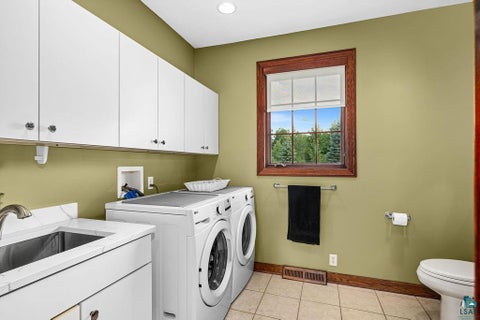Tiny photo for 2827 Parkwood Ln, Duluth, MN 55811 (MLS # 6126959)