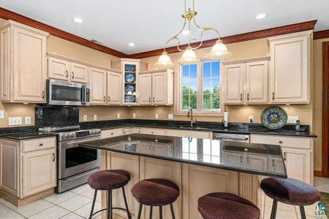 Tiny photo for 2827 Parkwood Ln, Duluth, MN 55811 (MLS # 6126959)