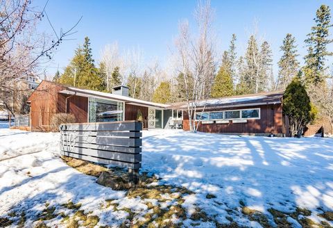 Photo of 110 N 36th Ave E, Duluth, MN 55804 (MLS # 6123714)