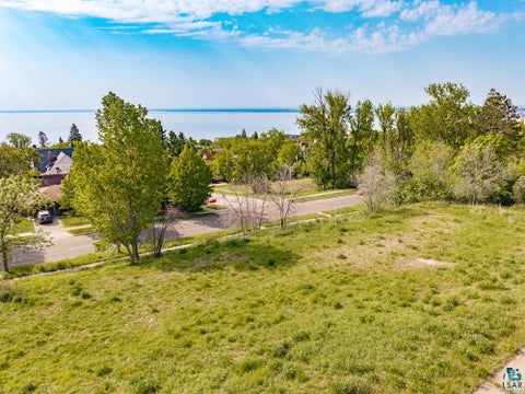 Tiny photo for xxx E 2nd St, Duluth, MN 55812 (MLS # 6117537)