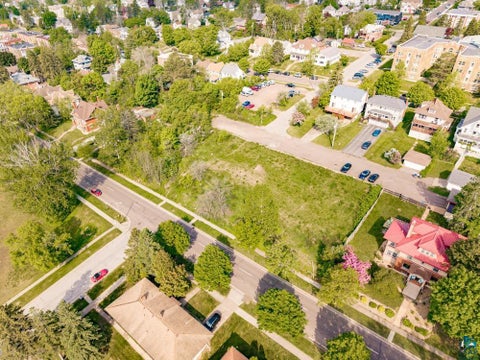 Tiny photo for xxx E 2nd St, Duluth, MN 55812 (MLS # 6117537)