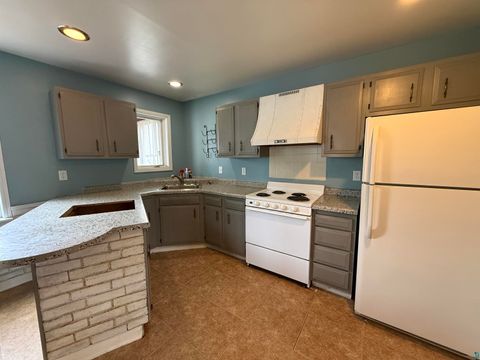 Tiny photo for 509 N 21st Ave W AVE, Duluth, MN 55806 (MLS # 6125430)