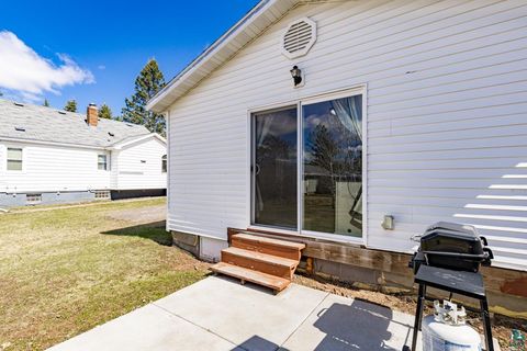 Tiny photo for 626 Farrell Rd, Duluth, MN 55811 (MLS # 6124994)