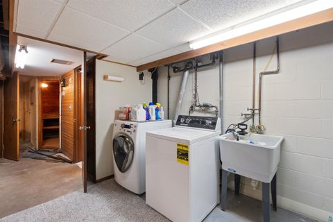 Tiny photo for 324 Hawkins St, Duluth, MN 55811 (MLS # 6126147)