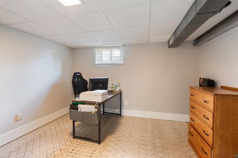 Tiny photo for 324 Hawkins St, Duluth, MN 55811 (MLS # 6126147)