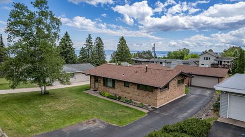 Tiny photo for 324 Hawkins St, Duluth, MN 55811 (MLS # 6126147)