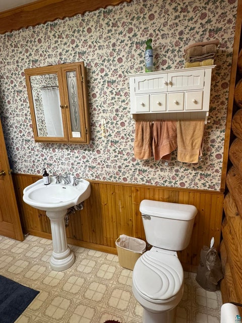 Tiny photo for 717 Larsmont Rd, Two Harbors, MN 55616 (MLS # 6127226)