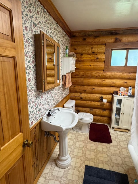Tiny photo for 717 Larsmont Rd, Two Harbors, MN 55616 (MLS # 6127226)