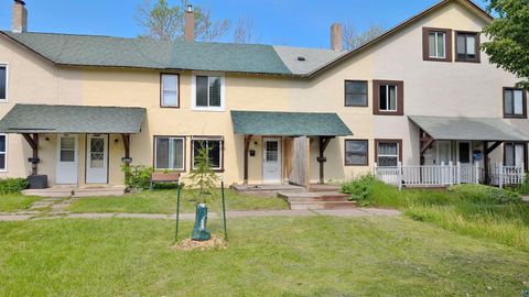 Photo of 1447 90th Ave W AVE, Duluth, MN 55808 (MLS # 6126295)