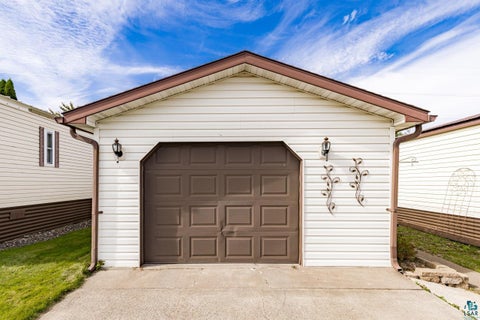 Tiny photo for 25 Arbutus Dr, Duluth, MN 55810 (MLS # 6128107)