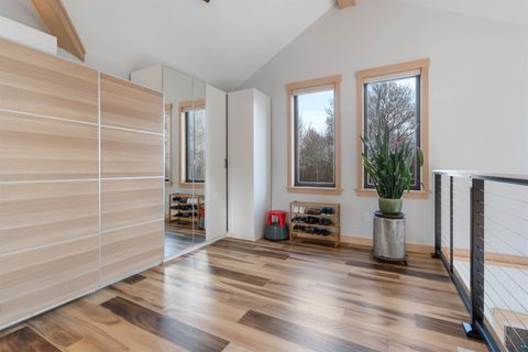 Tiny photo for 5140 Lakewood Rd, Duluth, MN 55804 (MLS # 6124816)