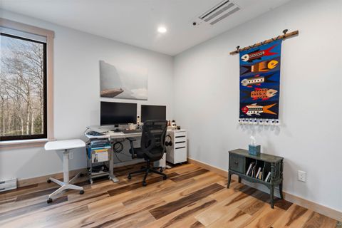 Tiny photo for 5140 Lakewood Rd, Duluth, MN 55804 (MLS # 6124816)