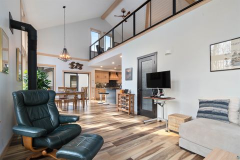 Tiny photo for 5140 Lakewood Rd, Duluth, MN 55804 (MLS # 6124816)