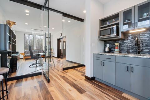 Tiny photo for 5140 Lakewood Rd, Duluth, MN 55804 (MLS # 6124816)