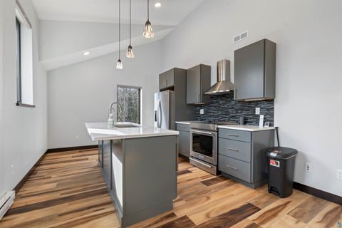 Tiny photo for 5140 Lakewood Rd, Duluth, MN 55804 (MLS # 6124816)