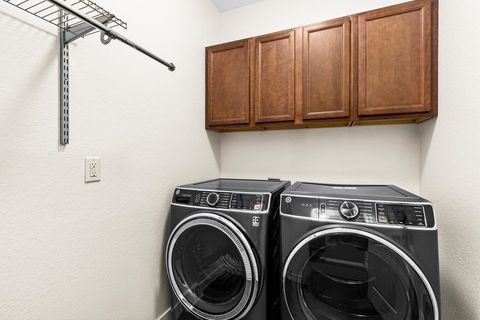 Tiny photo for 2729 Northridge Dr, Duluth, MN 55811 (MLS # 6123147)