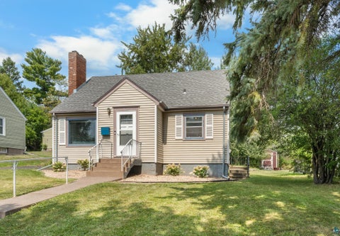 Tiny photo for 5127 Oneida St, Duluth, MN 55804 (MLS # 6127620)