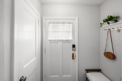 Tiny photo for 5127 Oneida St, Duluth, MN 55804 (MLS # 6127620)