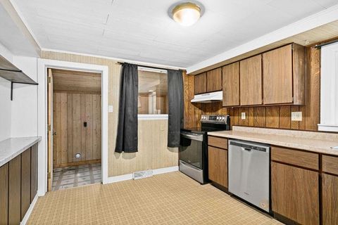 Tiny photo for 328 S 57th Ave W, Duluth, MN 55807 (MLS # 6123114)