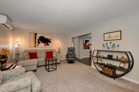 Tiny photo for 805 N 8th St, Virginia, MN 55792 (MLS # 6123099)