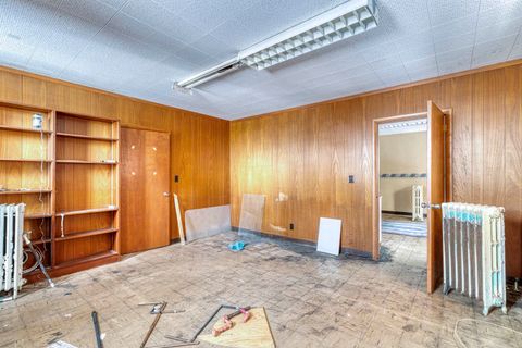 Tiny photo for 23022310 W 3rd St, Duluth, MN 55806 (MLS # 6123538)