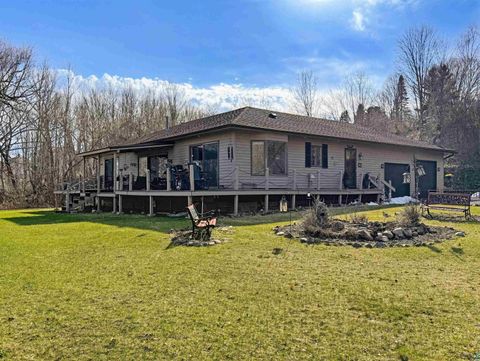 107 S 4th St Bayfield WI 54814