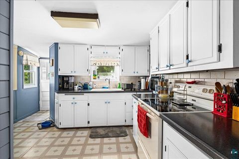 Tiny photo for 3310 Strand Rd, Duluth, MN 55803 (MLS # 6126978)