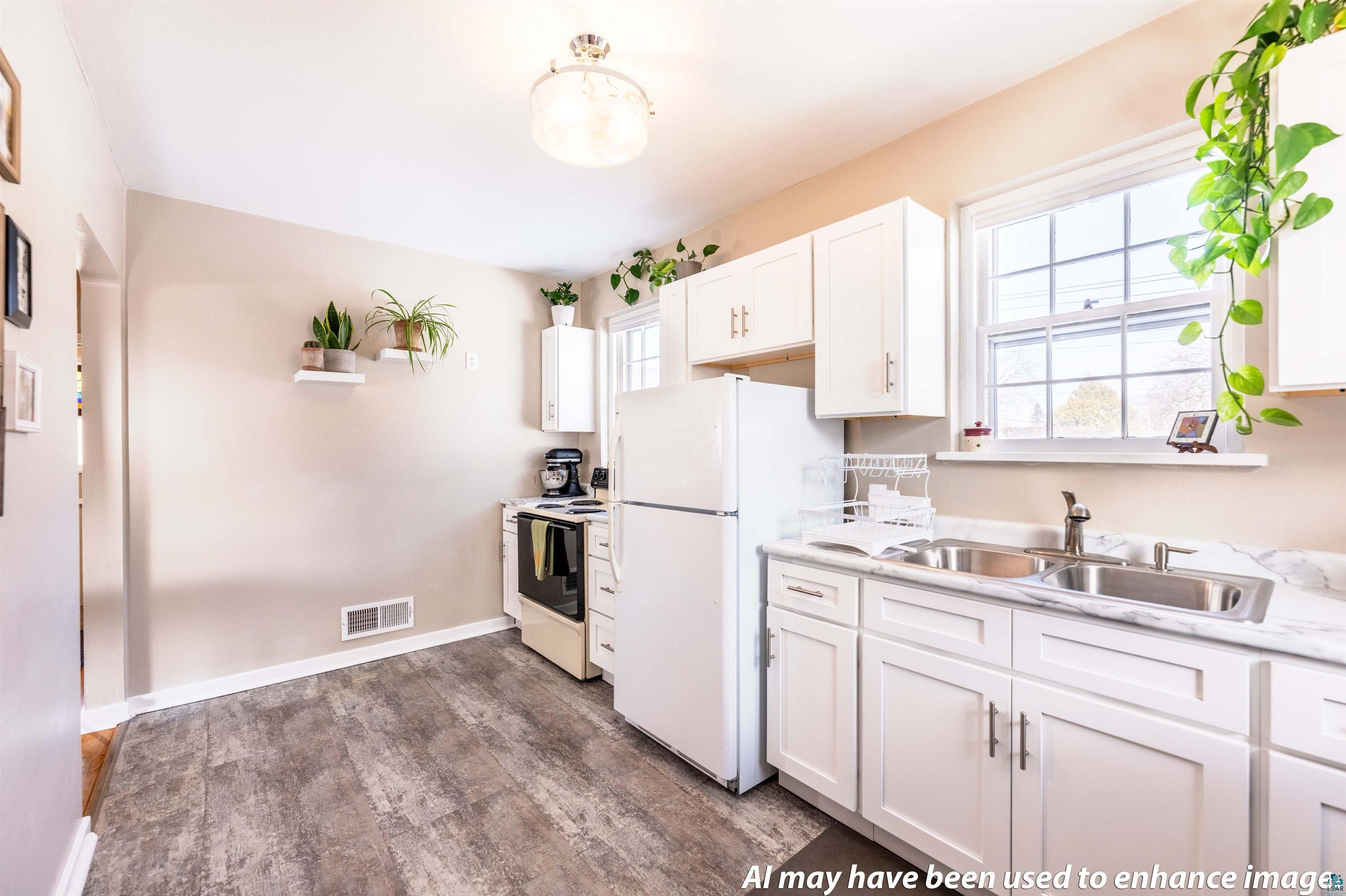 1206 9th Ave W