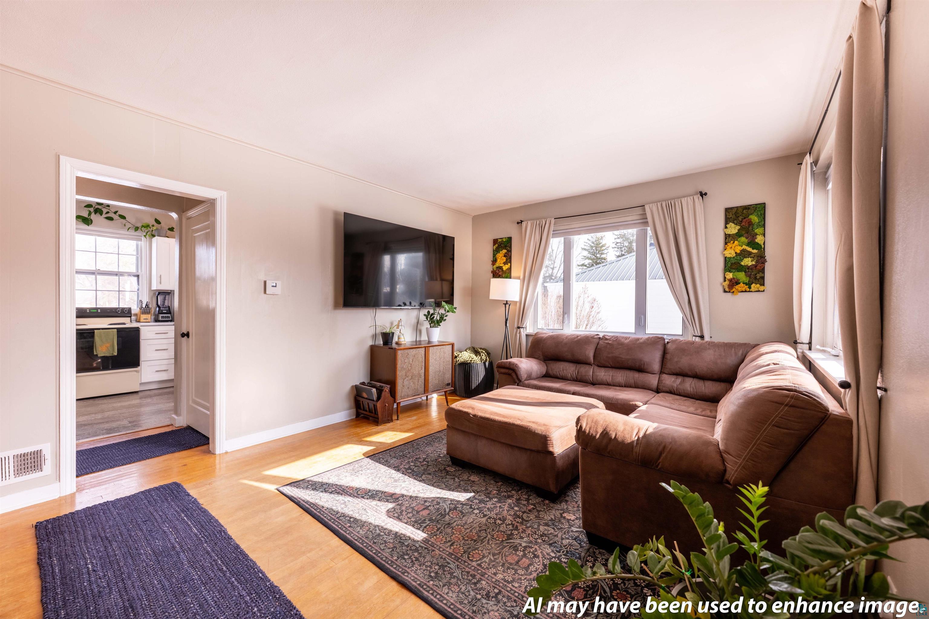 1206 9th Ave W