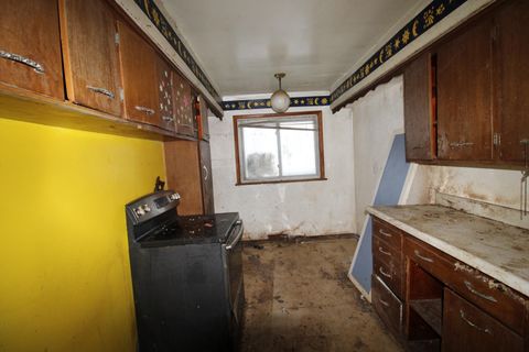 Tiny photo for 2869 Exeter St, Duluth, MN 55806 (MLS # 6123447)