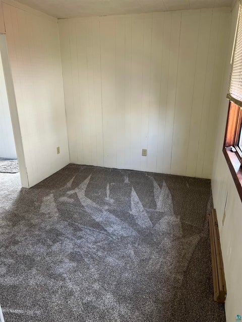 Tiny photo for 215 Walnut Ave, Carlton, MN 55718 (MLS # 6127940)