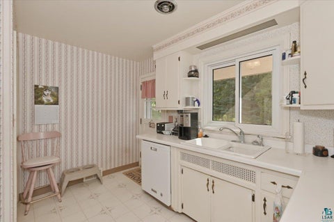 Tiny photo for 426 Ridgewood Rd, Duluth, MN 55804 (MLS # 6127010)