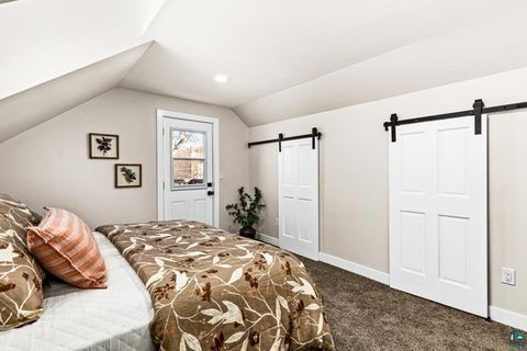 Tiny photo for 608 N 56th Ave W Ave, Duluth, MN 55807 (MLS # 6123855)