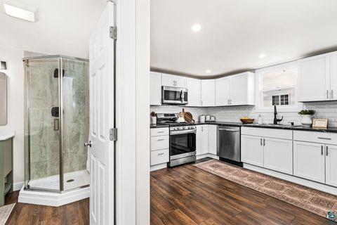 Tiny photo for 608 N 56th Ave W Ave, Duluth, MN 55807 (MLS # 6123855)