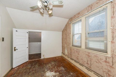 Tiny photo for 4333 W 8th St, Duluth, MN 55807 (MLS # 6122737)