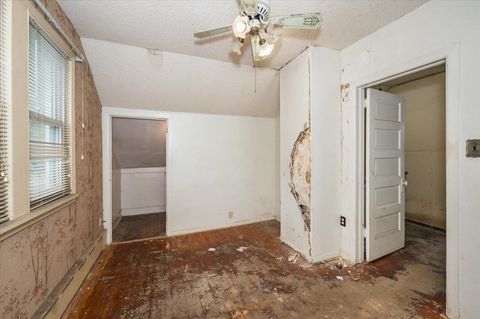 Tiny photo for 4333 W 8th St, Duluth, MN 55807 (MLS # 6122737)