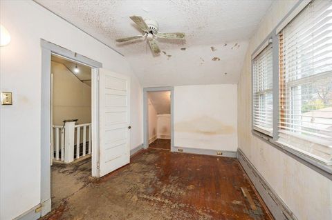 Tiny photo for 4333 W 8th St, Duluth, MN 55807 (MLS # 6122737)