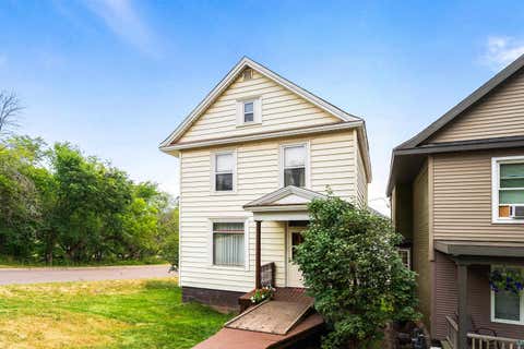 Tiny photo for 2602 W 3rd St, Duluth, MN 55806 (MLS # 6127161)