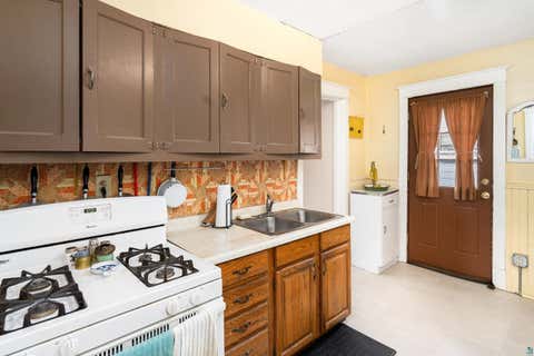 Tiny photo for 2602 W 3rd St, Duluth, MN 55806 (MLS # 6127161)