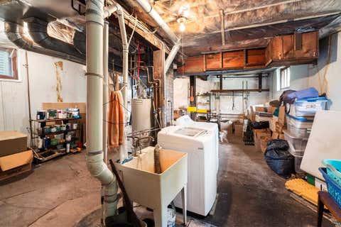 Tiny photo for 2602 W 3rd St, Duluth, MN 55806 (MLS # 6127161)
