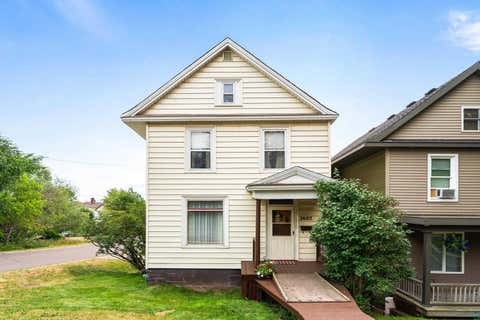 Tiny photo for 2602 W 3rd St, Duluth, MN 55806 (MLS # 6127161)