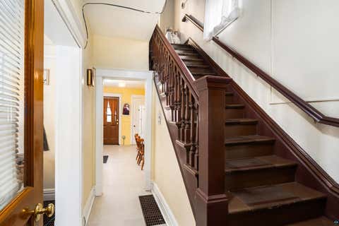 Tiny photo for 2602 W 3rd St, Duluth, MN 55806 (MLS # 6127161)