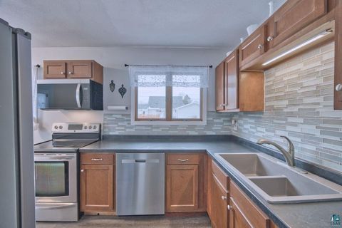 Tiny photo for 242 Hampshire Dr, Hoyt Lakes, MN 55750 (MLS # 6124430)