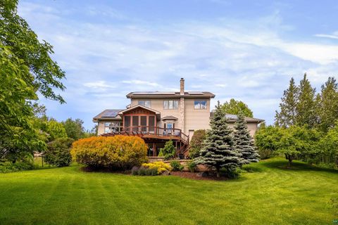 Tiny photo for 442 Hastings Dr, Duluth, MN 55803 (MLS # 6126140)